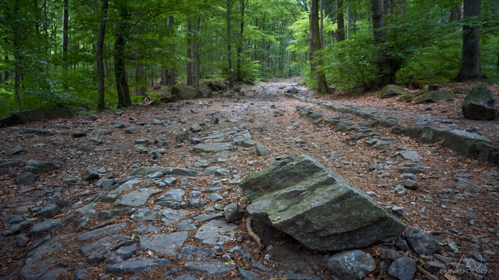 Ślęża coraz bliżej