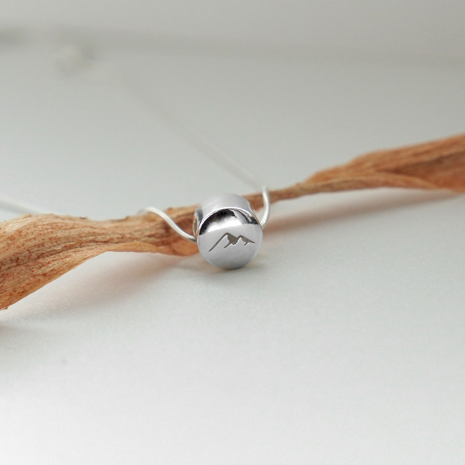 Srebrny naszyjnik Panorama Gór - obrazek 2